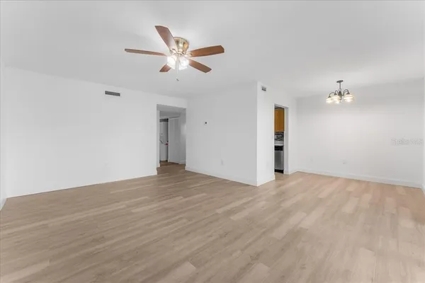$1,400 | 11566 7th Lane North, Unit 1211, St. Petersburg, FL 33716