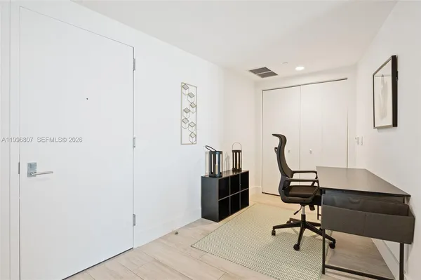 $4,200 | 121 Northeast 34th Street, Unit 2314, Miami, FL 33137
