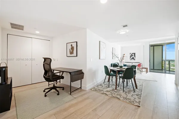 $4,200 | 121 Northeast 34th Street, Unit 2314, Miami, FL 33137