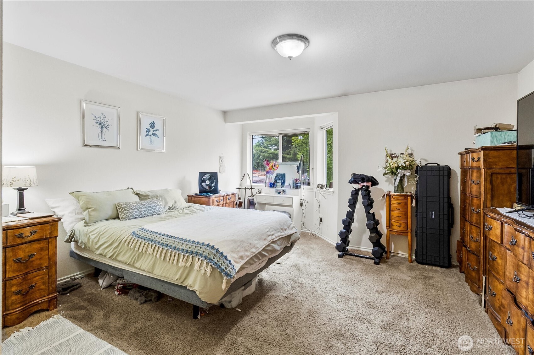 344 East Bellis Fair Parkway Bellingham, WA 98226 - Photo 31 of 40 a bedroom with a bed and a walk in closet