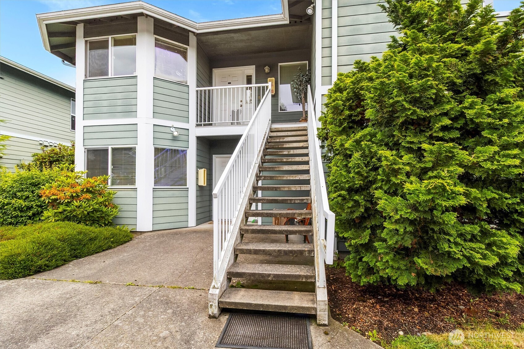 344 East Bellis Fair Parkway Bellingham, WA 98226 - Photo 37 of 40 a view of entryway with stairs