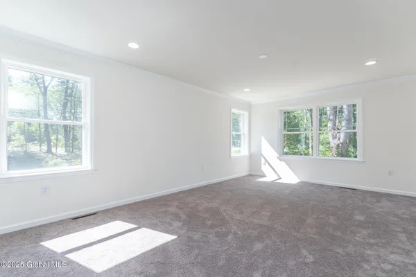 $530,900 | 14 Killington Lane, Johnstown, NY 12095