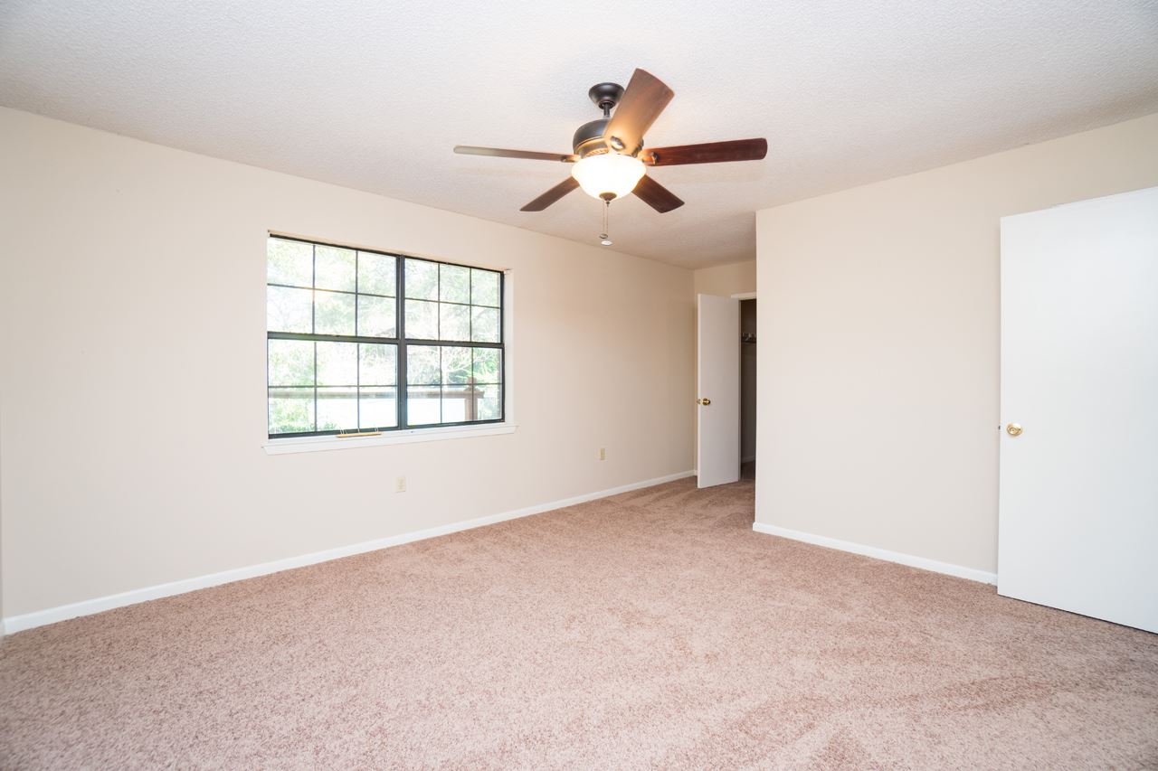 635 East Gate Circle Foley, AL 36535 - Photo 10 of 22