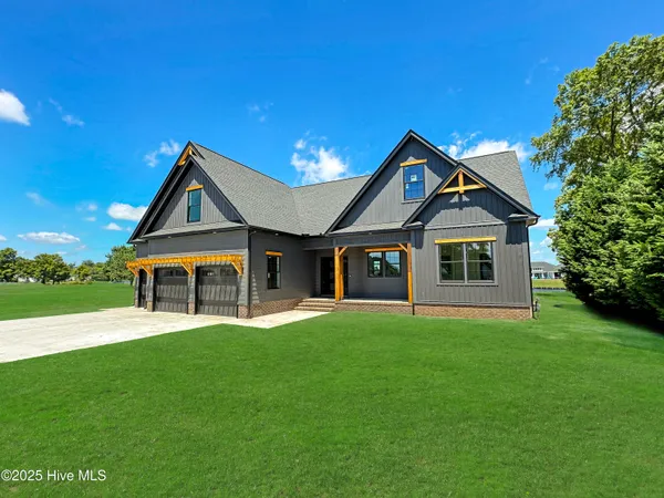 $499,900 | 2224 Yawl Street, Elizabeth City, NC 27909