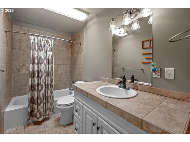 $399,000 | 760 Southeast Williams Road, Gresham, OR 97080