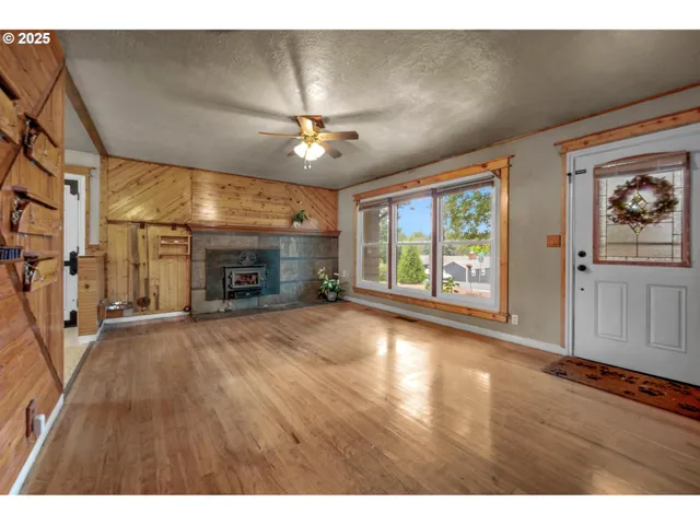 $399,000 | 760 Southeast Williams Road, Gresham, OR 97080