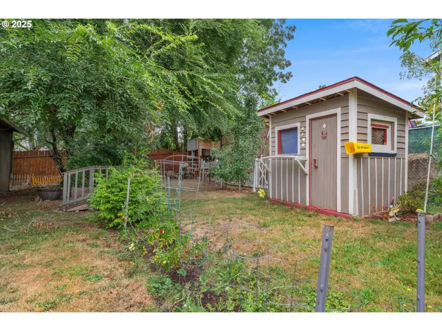 $399,000 | 760 Southeast Williams Road, Gresham, OR 97080