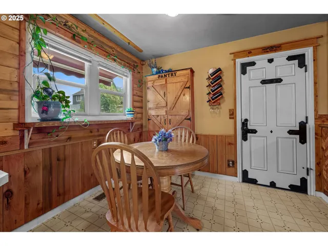 $399,000 | 760 Southeast Williams Road, Gresham, OR 97080