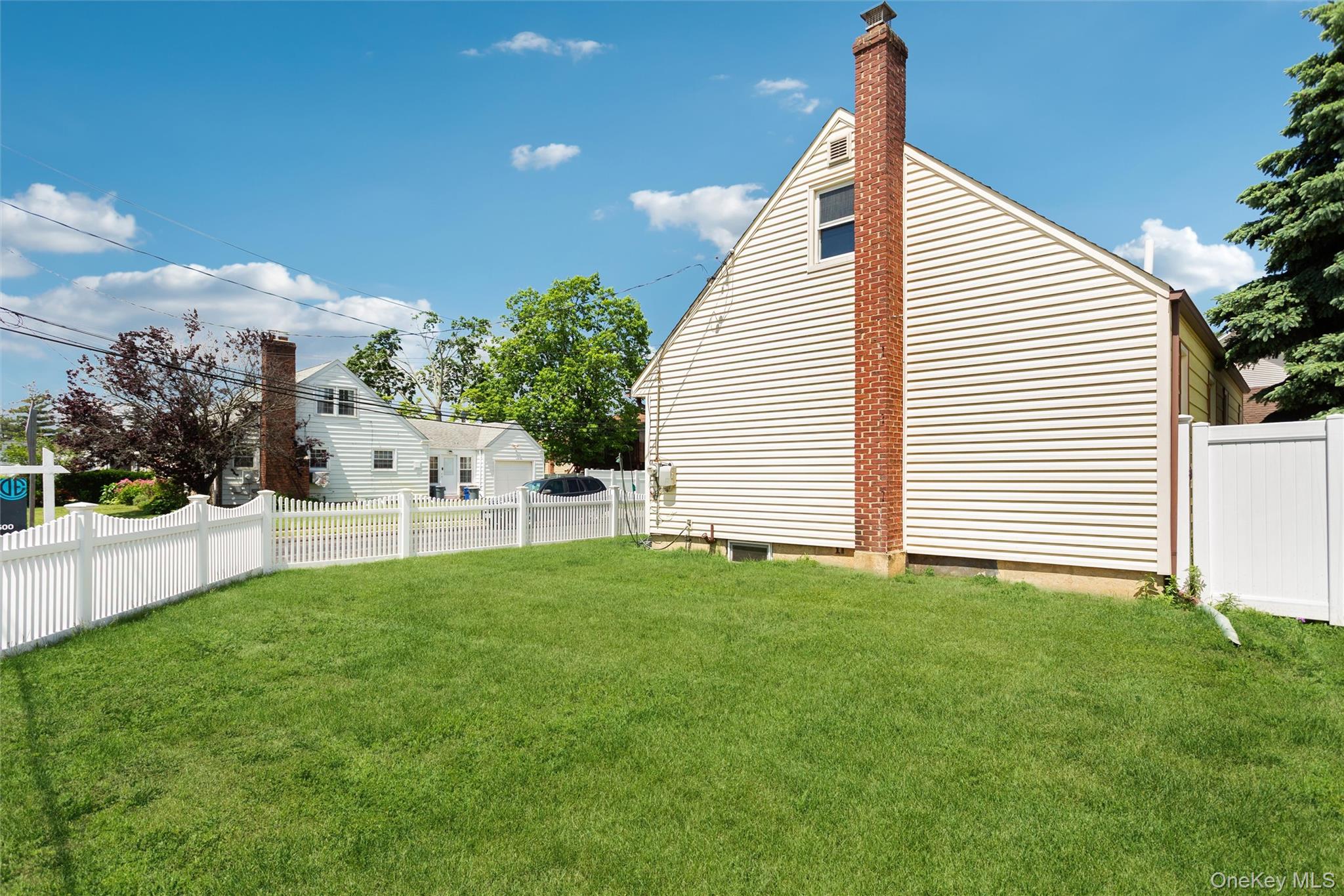 2877 Calvin Road Oceanside, NY 11572 - Photo 5 of 32
