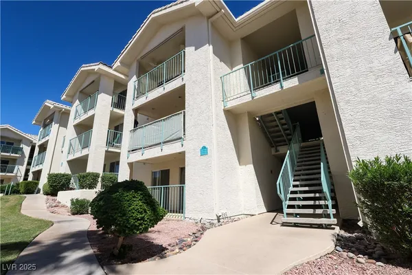 $128,000 | 3550 Bay Sands Drive, Unit 1027, Laughlin, NV 89029