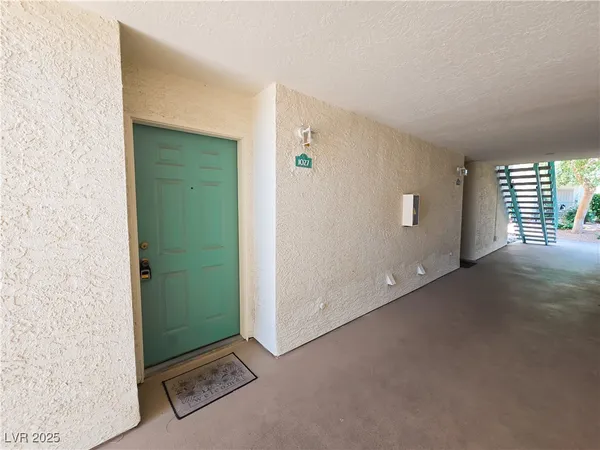 $128,000 | 3550 Bay Sands Drive, Unit 1027, Laughlin, NV 89029