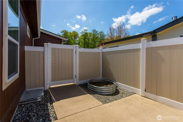 $370,000 | 6350 Portal Way, Unit 17, Ferndale, WA 98248