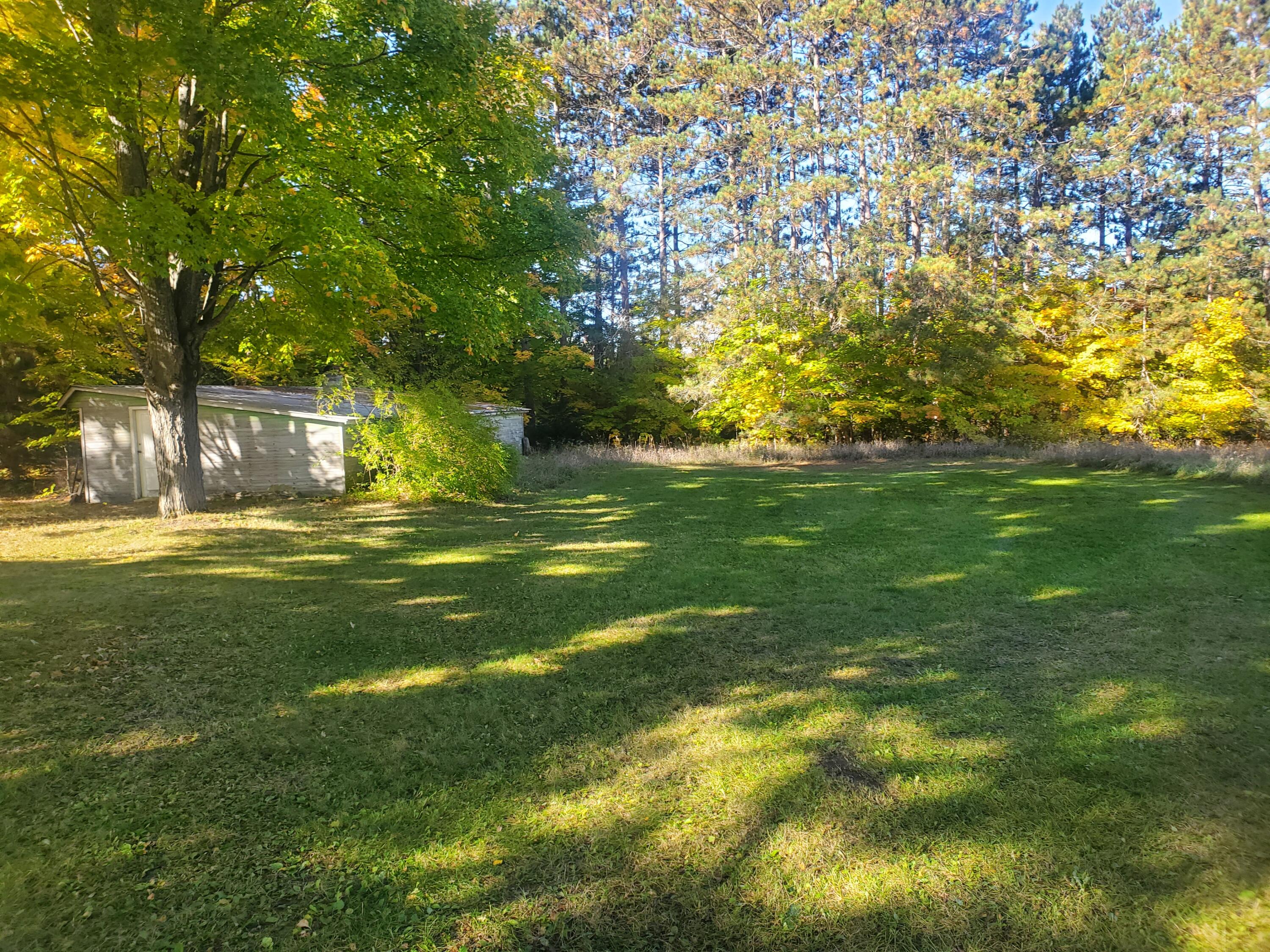 688 South Zimmerman Road Beulah, MI 49617 - Photo 41 of 62 20221010_110904