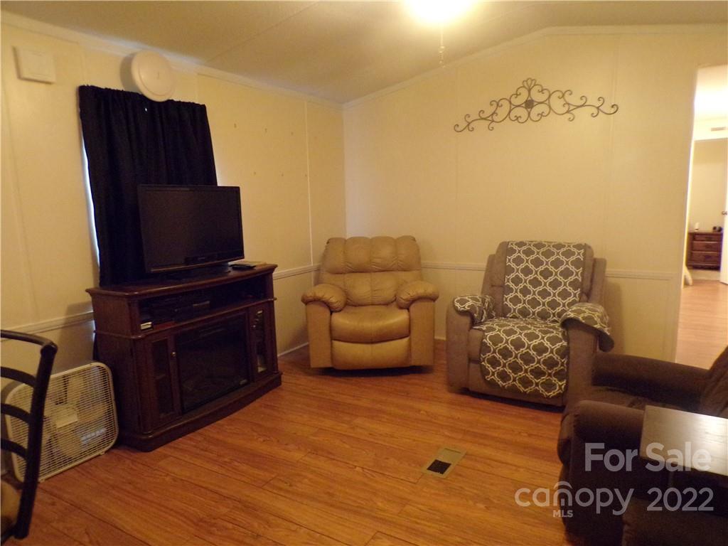 8648 Rhodhiss Road Connelly Springs, NC 28612 - Photo 14 of 21 Gallery Image 14