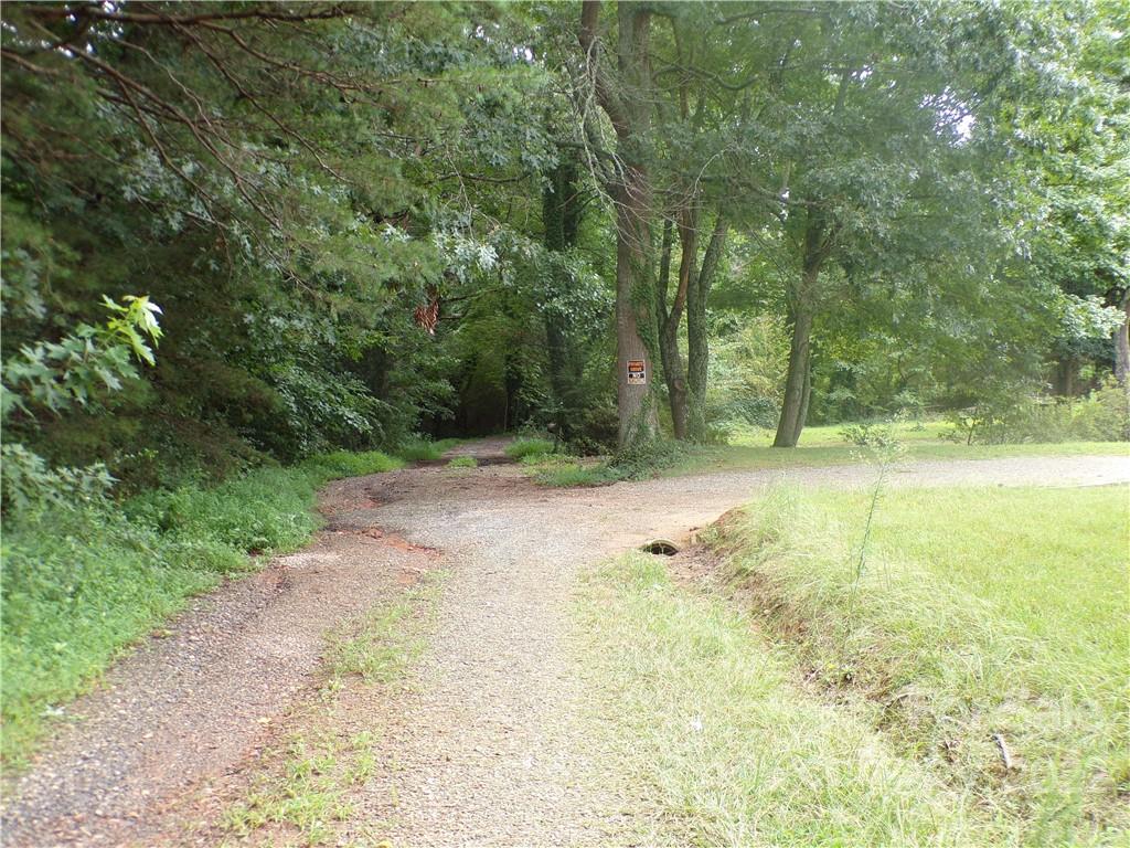 8648 Rhodhiss Road Connelly Springs, NC 28612 - Photo 4 of 21 Gallery Image 4