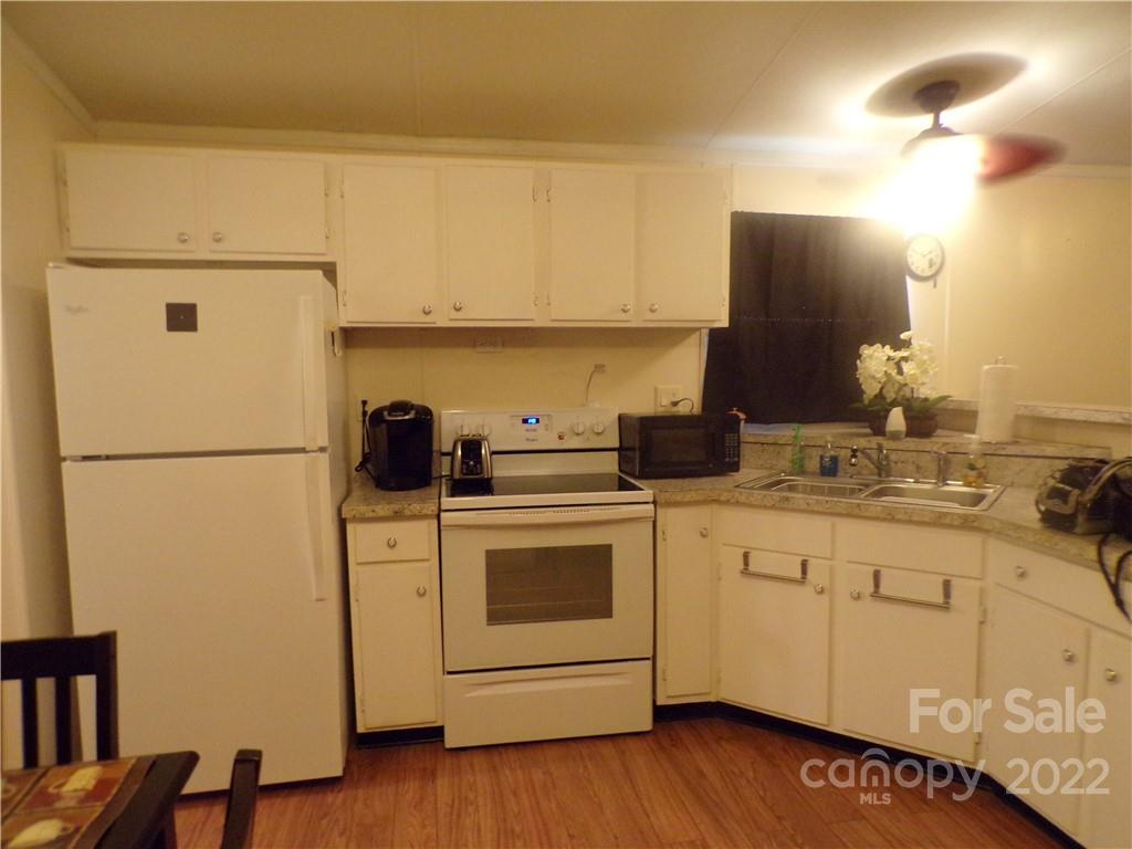 8648 Rhodhiss Road Connelly Springs, NC 28612 - Photo 7 of 21 Gallery Image 7