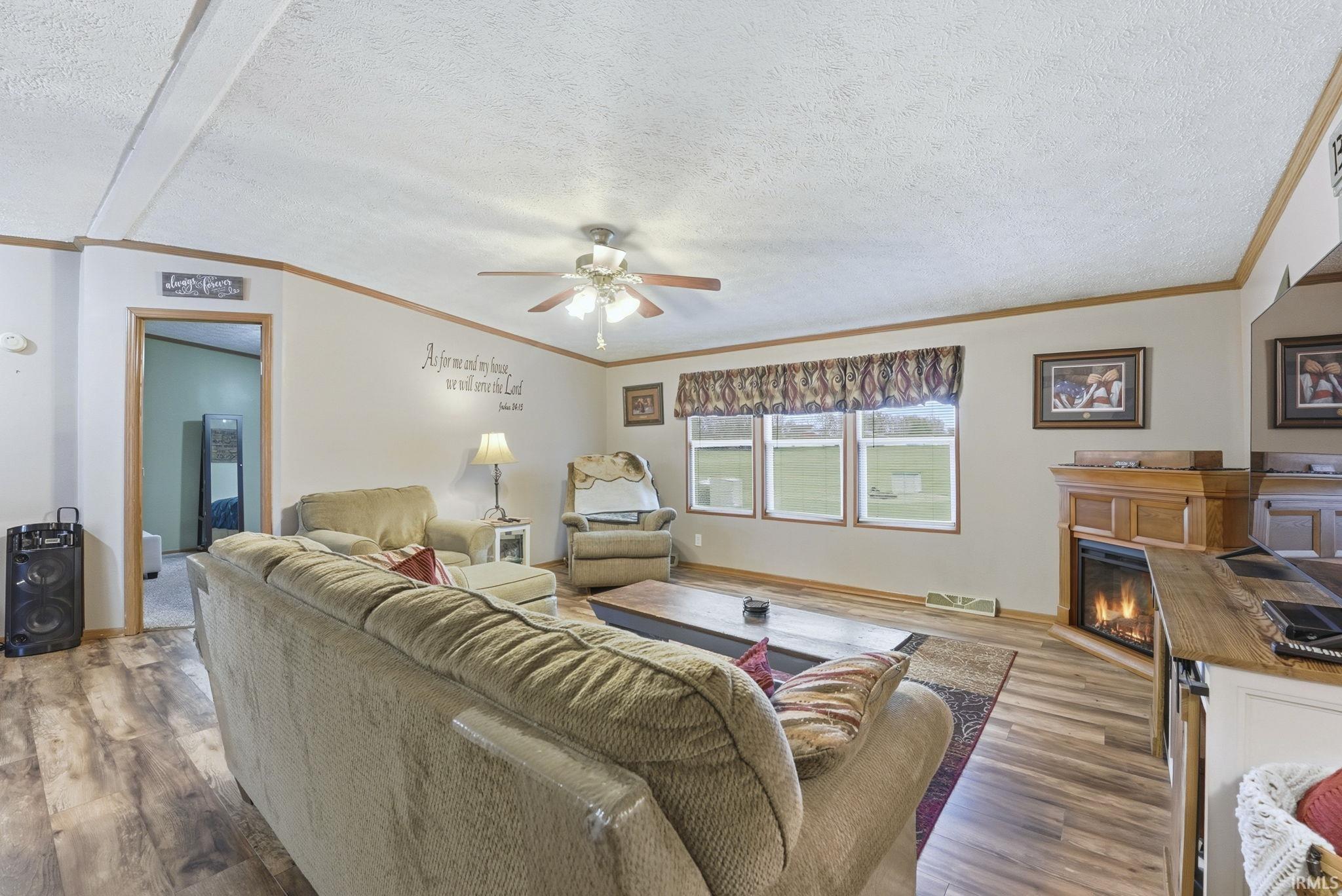 1936 East Paige Road Columbia City, IN 46725 - Photo 3 of 32