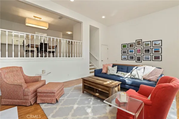 $1,280,000 | 209 South Oakland Avenue, Unit D, Pasadena, CA 91101