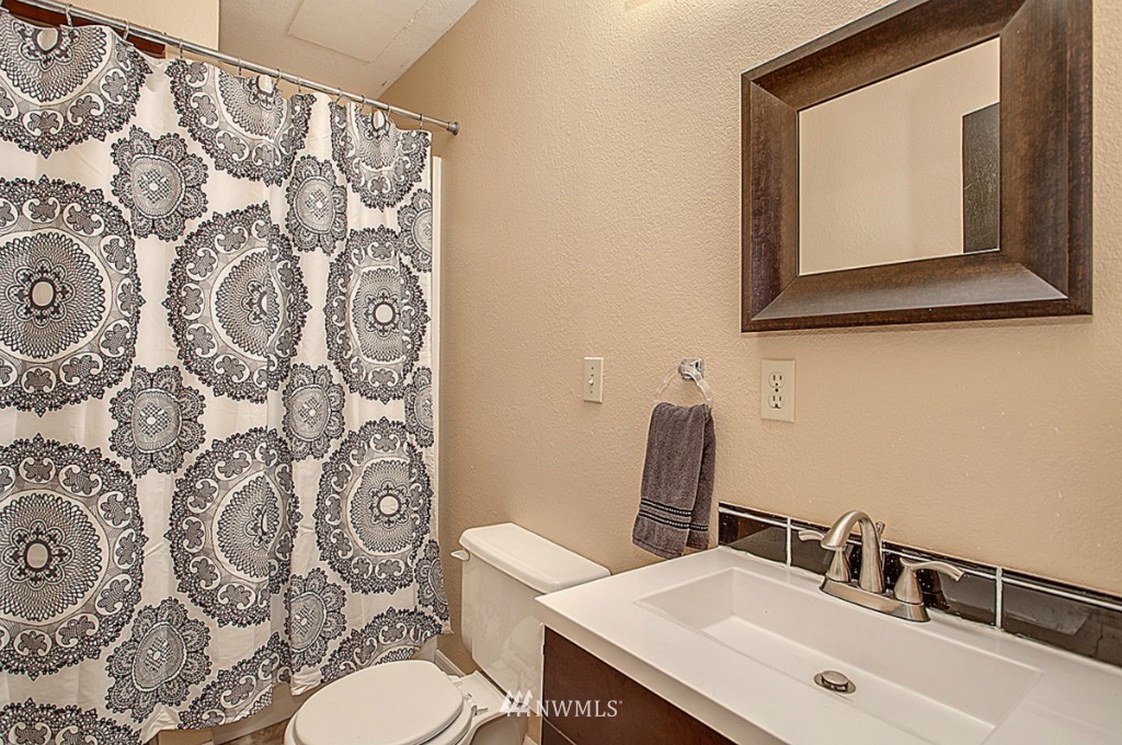 22124 5th Drive Southeast Bothell, WA 98021 - Photo 15 of 19