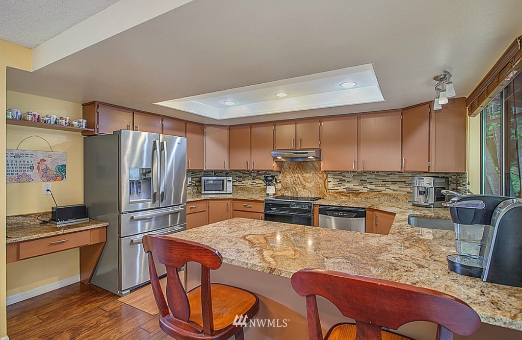 22124 5th Drive Southeast Bothell, WA 98021 - Photo 5 of 19