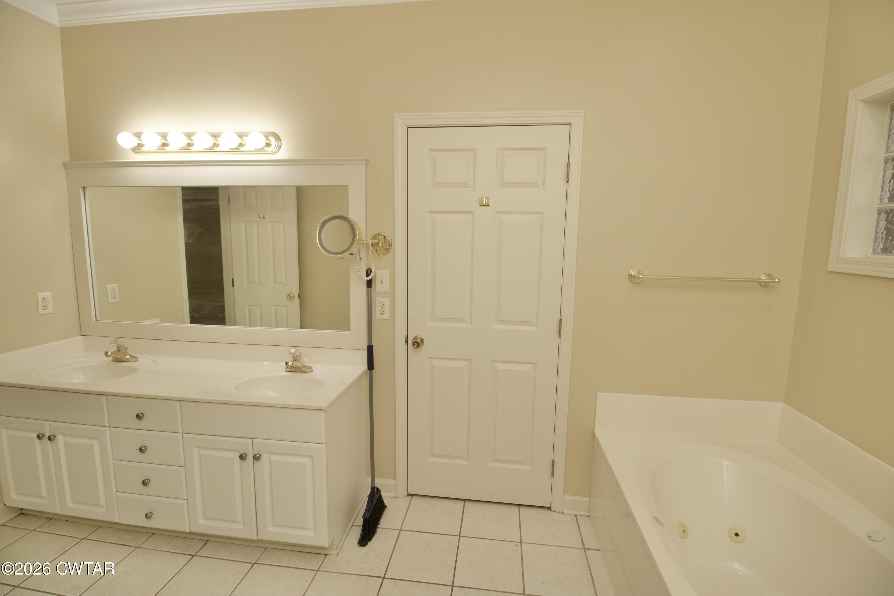 205 Wiley Parker Road Jackson, TN 38305 - Photo 30 of 36 83878426-09DD-4387-BF67-2E73C6CA66E6_1_2