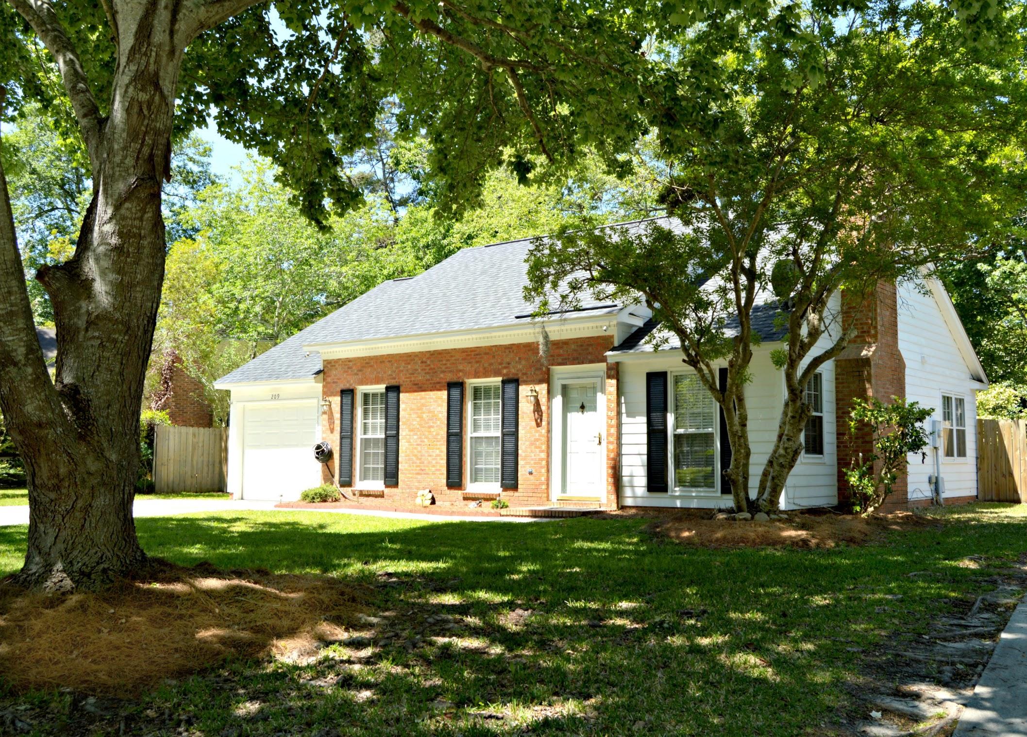 209 Hamlet Road Summerville, SC 29485 - Photo 26 of 27 house 1