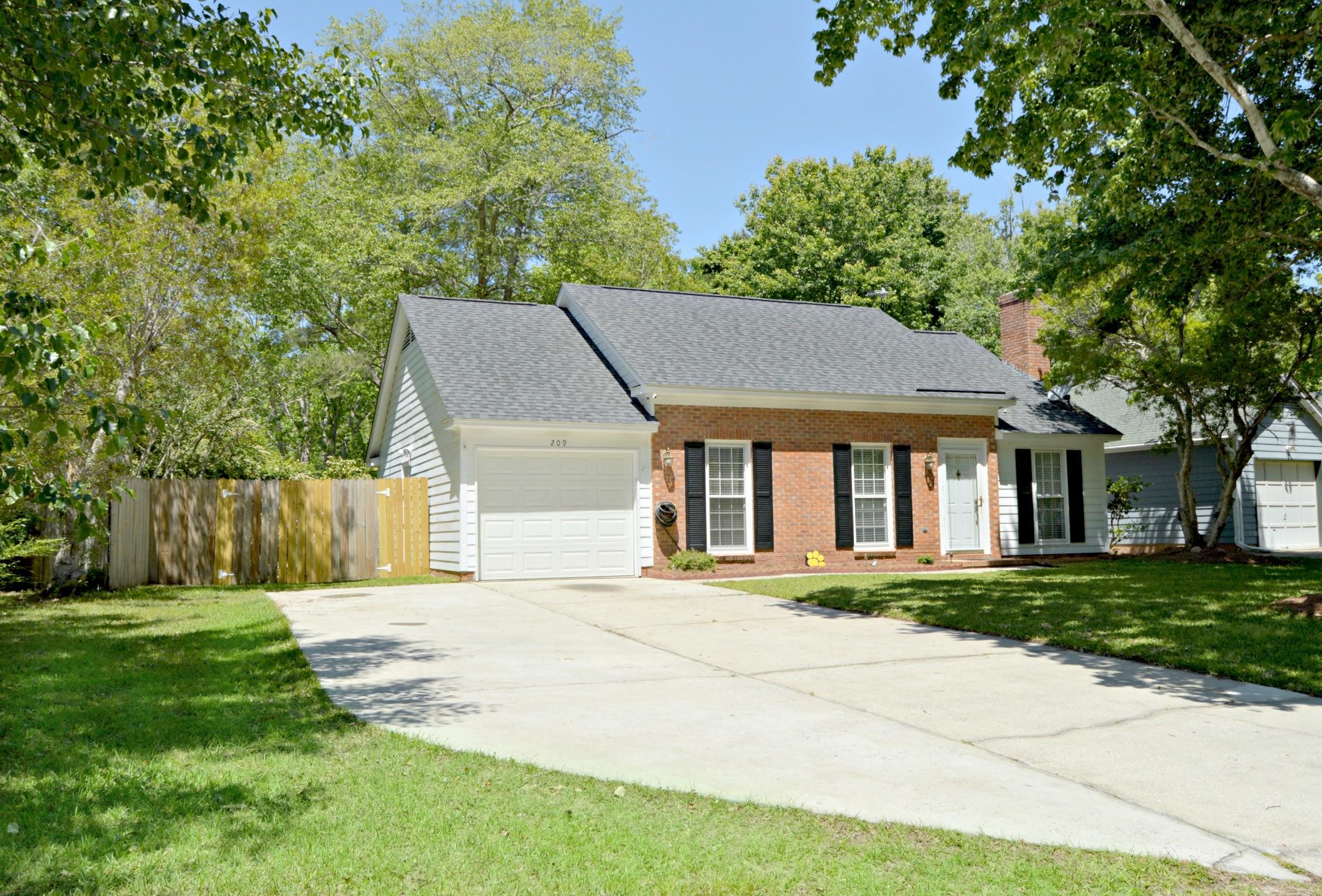 209 Hamlet Road Summerville, SC 29485 - Photo 27 of 27 house 4