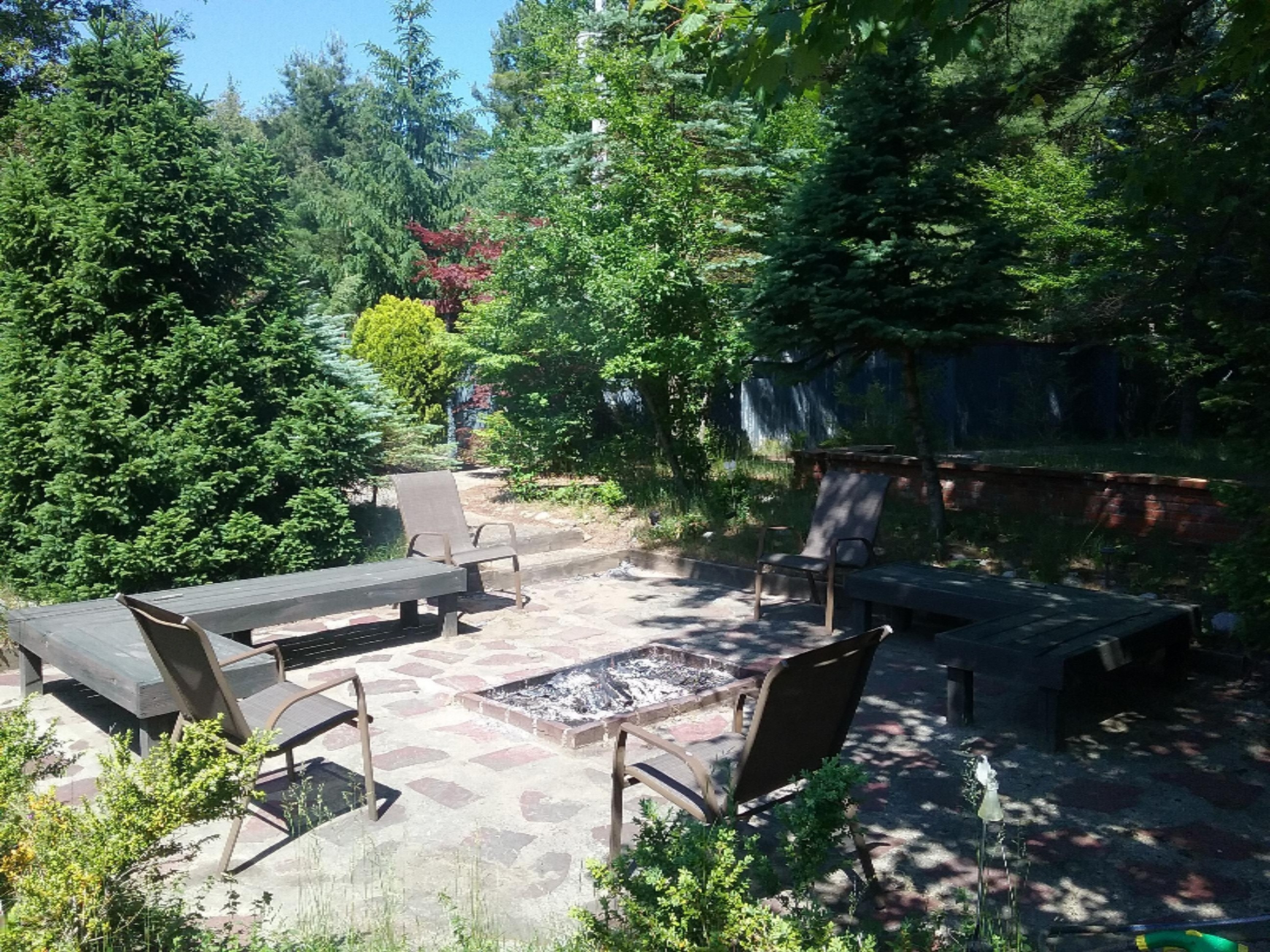 1750 Orshal Road Muskegon, MI 49445 - Photo 43 of 48 Garden Area and Fire pit