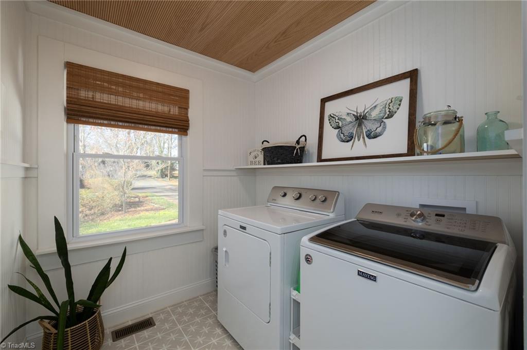 1120 Rustic Road Greensboro, NC 27410 - Photo 26 of 32