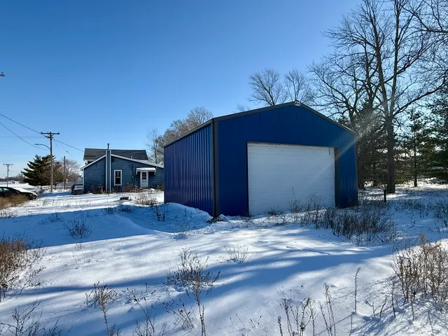 $33,000 | 102 East Street, Penfield, IL 61862