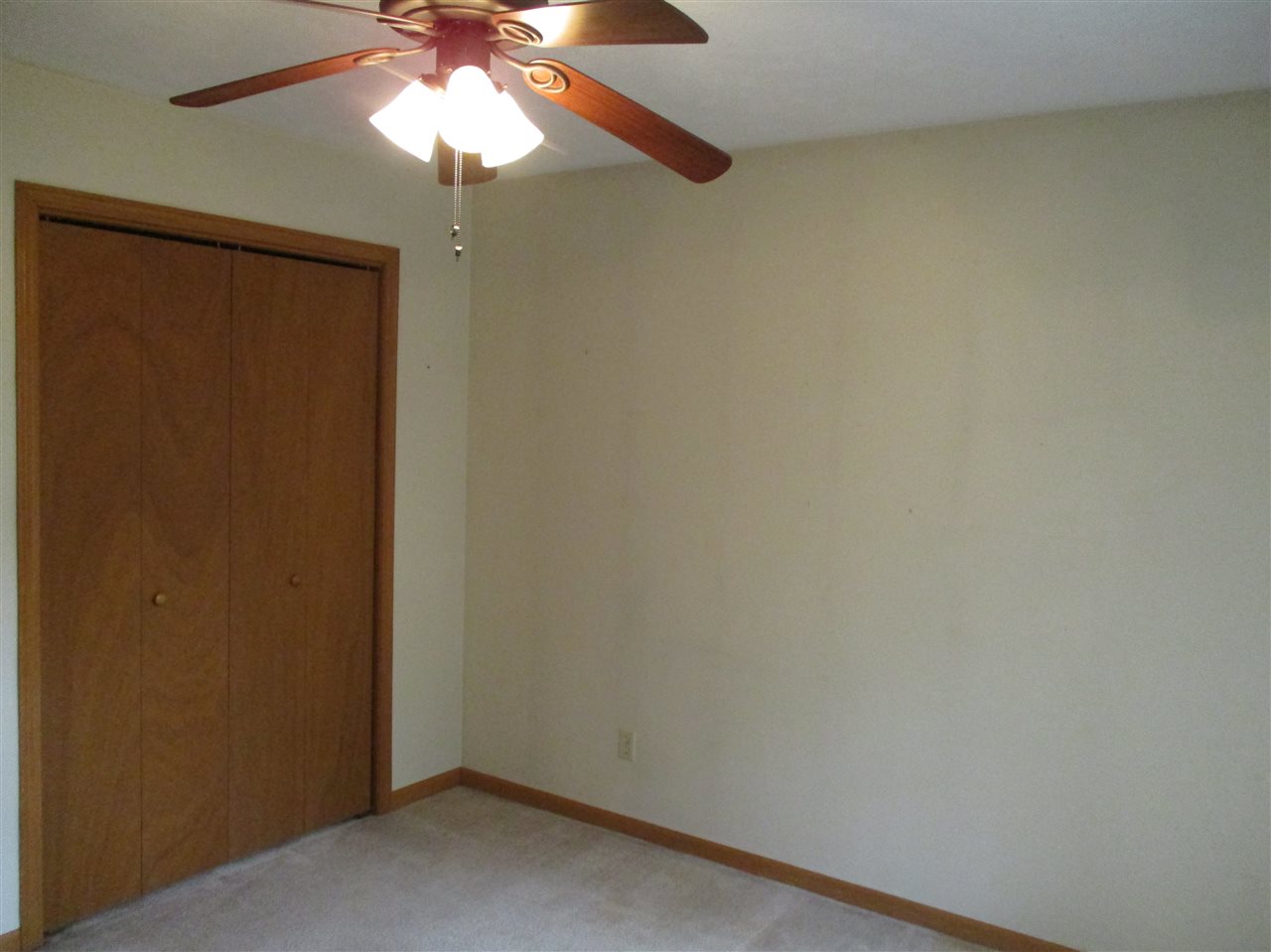 6432 Weaver Road Rockford, IL 61114 - Photo 14 of 21 Gallery Image 14