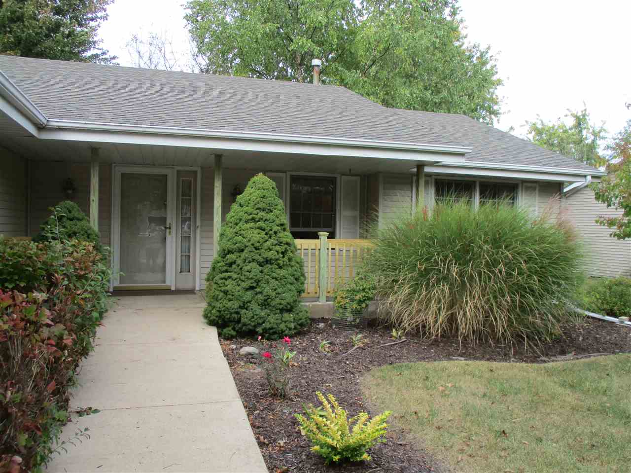 6432 Weaver Road Rockford, IL 61114 - Photo 3 of 21 Gallery Image 3