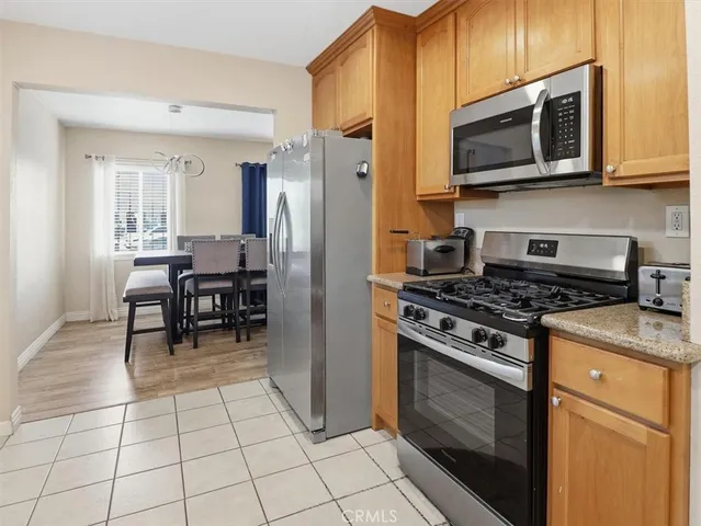 $659,900 | 525 South Caswell Avenue, Compton, CA 90220