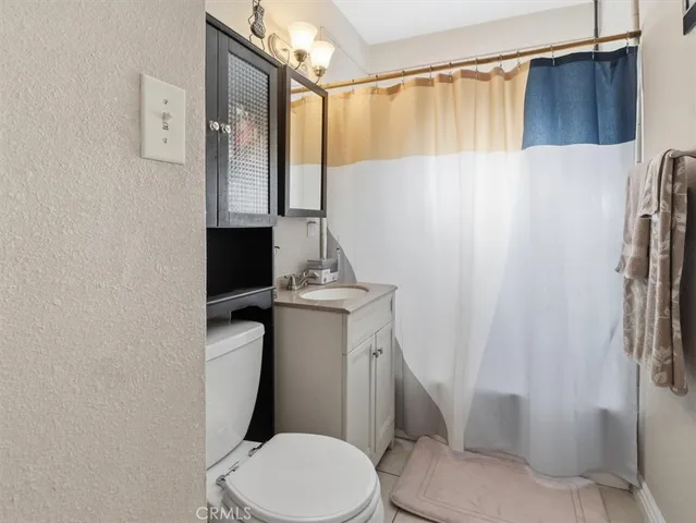 $659,900 | 525 South Caswell Avenue, Compton, CA 90220