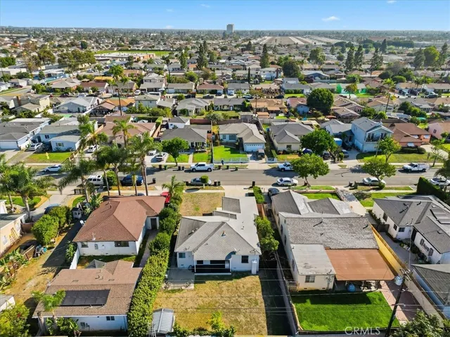 $659,900 | 525 South Caswell Avenue, Compton, CA 90220