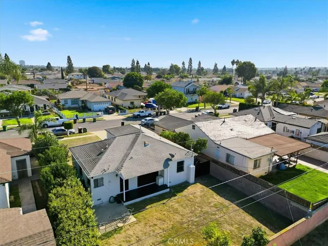 $659,900 | 525 South Caswell Avenue, Compton, CA 90220