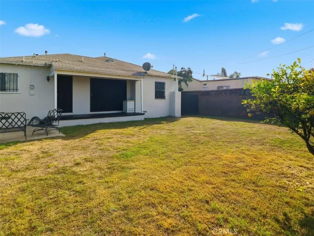 $659,900 | 525 South Caswell Avenue, Compton, CA 90220