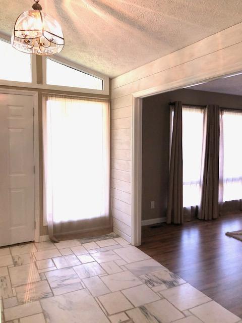 5107 Fairdale Road Wise, VA 24293 - Photo 22 of 56 entry view from hallway