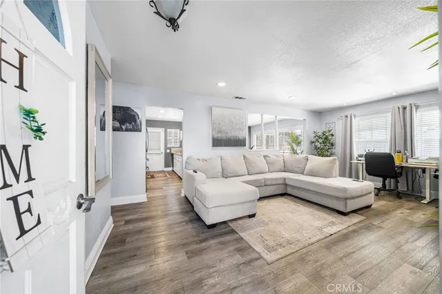 $605,000 | 8526 San Vicente Avenue, Riverside, CA 92504