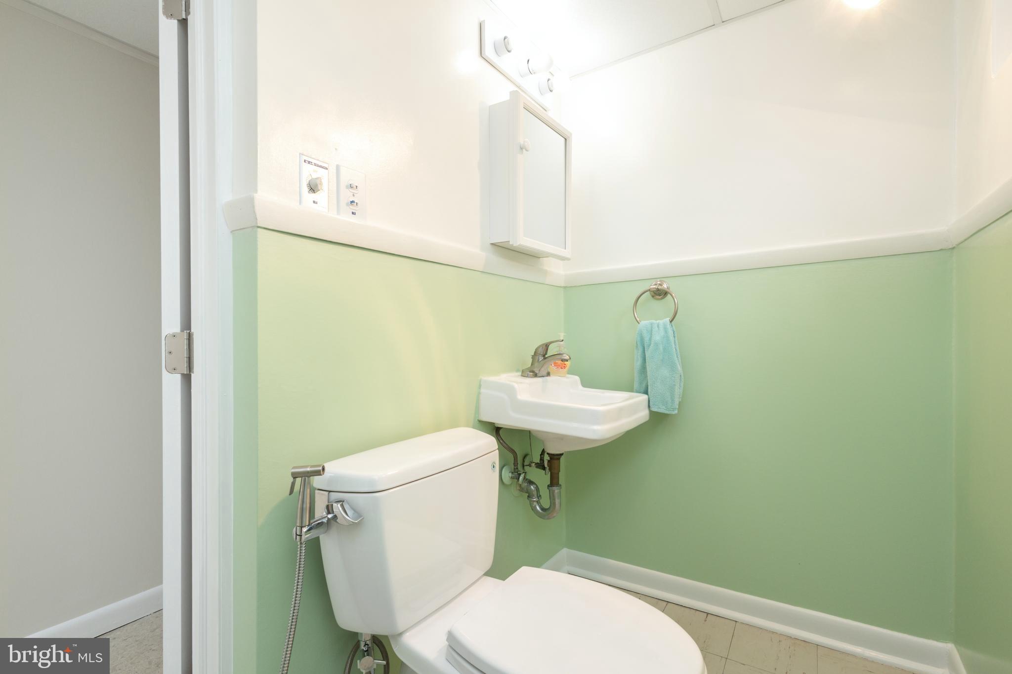4223 16th Road South Arlington, VA 22204 - Photo 23 of 31 Gallery Image 23