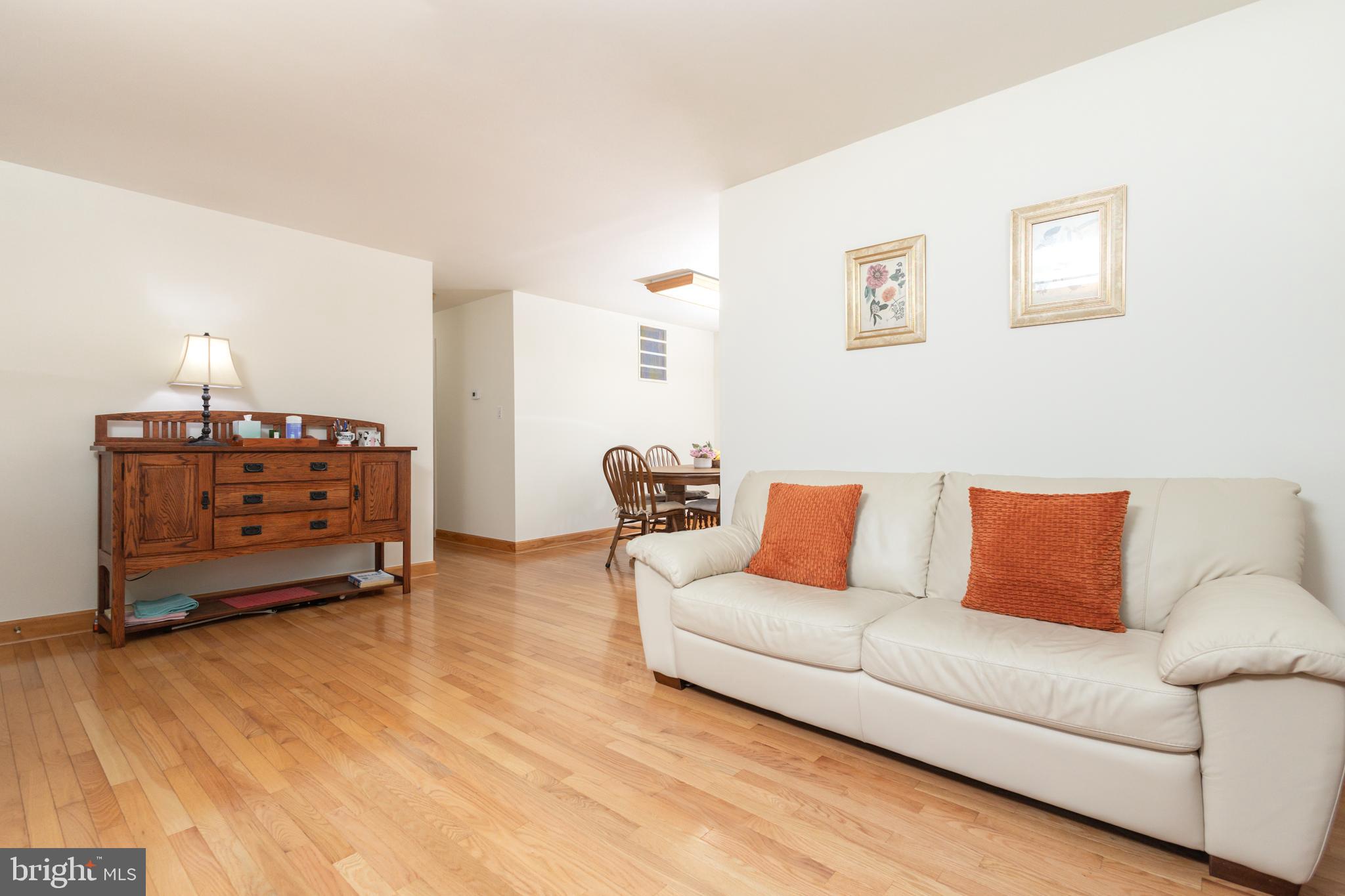 4223 16th Road South Arlington, VA 22204 - Photo 6 of 31 Gallery Image 6