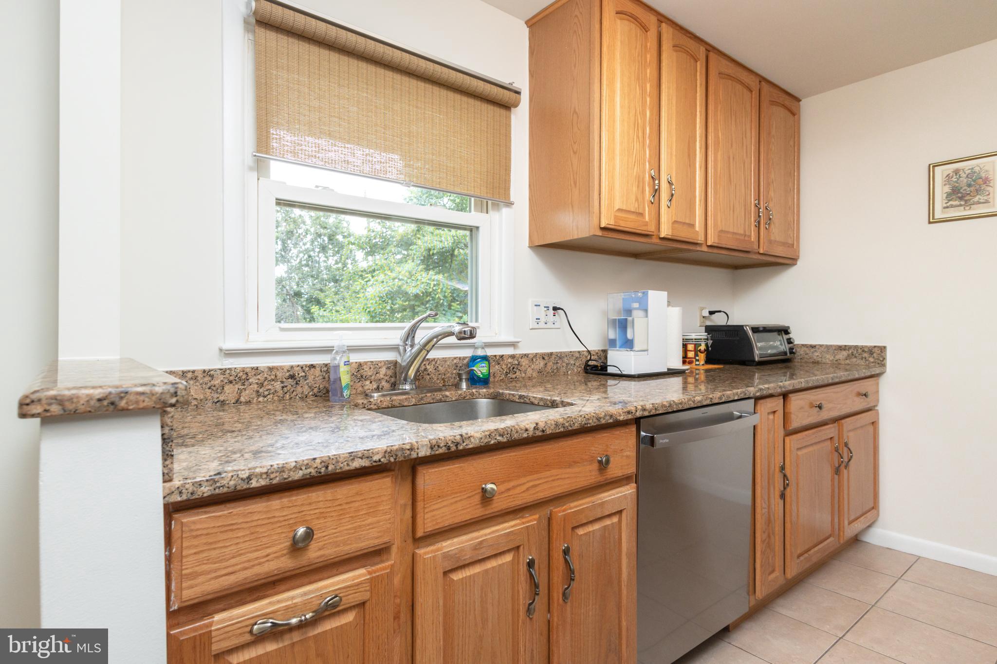 4223 16th Road South Arlington, VA 22204 - Photo 10 of 31 Gallery Image 10