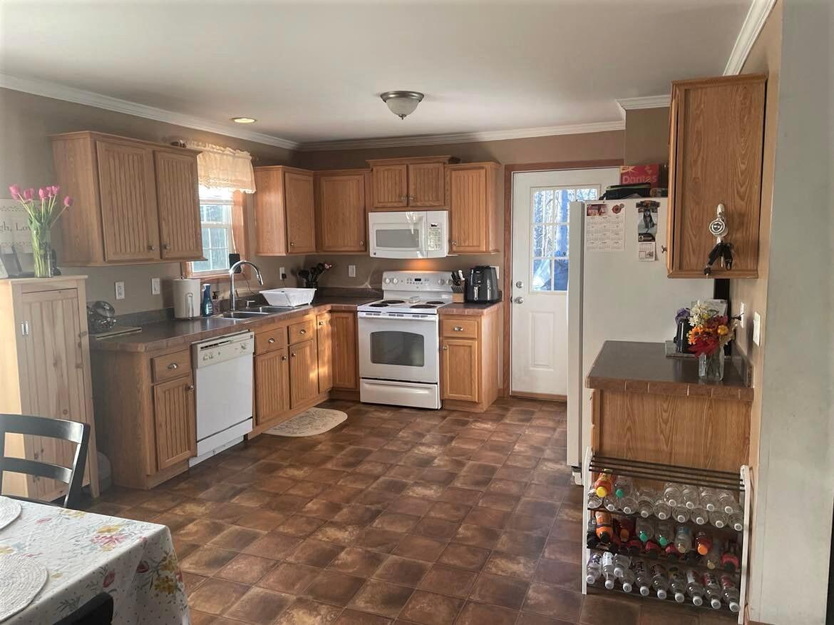 244 Middle Road Fairfield, ME 04937 - Photo 14 of 42 13