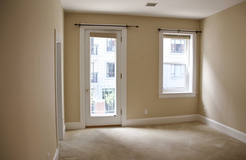 63 St Botolph Street, Unit 6 Boston, MA 02116 - Photo 6 of 8