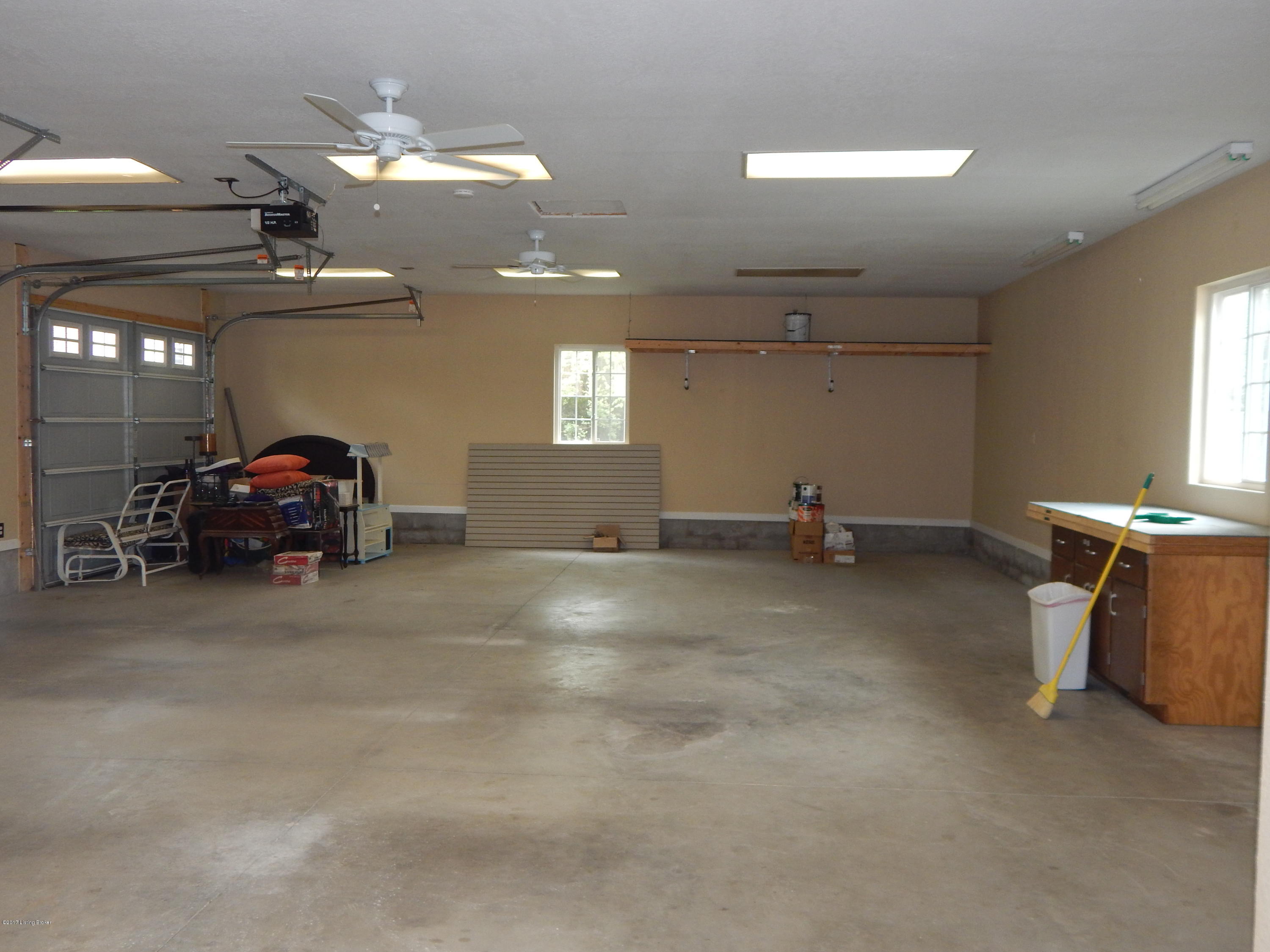 371 Ridgeway Avenue Louisville, KY 40207 - Photo 22 of 29 DSCN2079