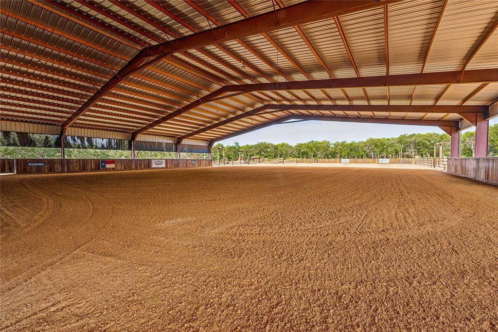 3113 Rock Creek Road Mineral Wells, TX 76067 - Photo 7 of 37 a view of an ocean