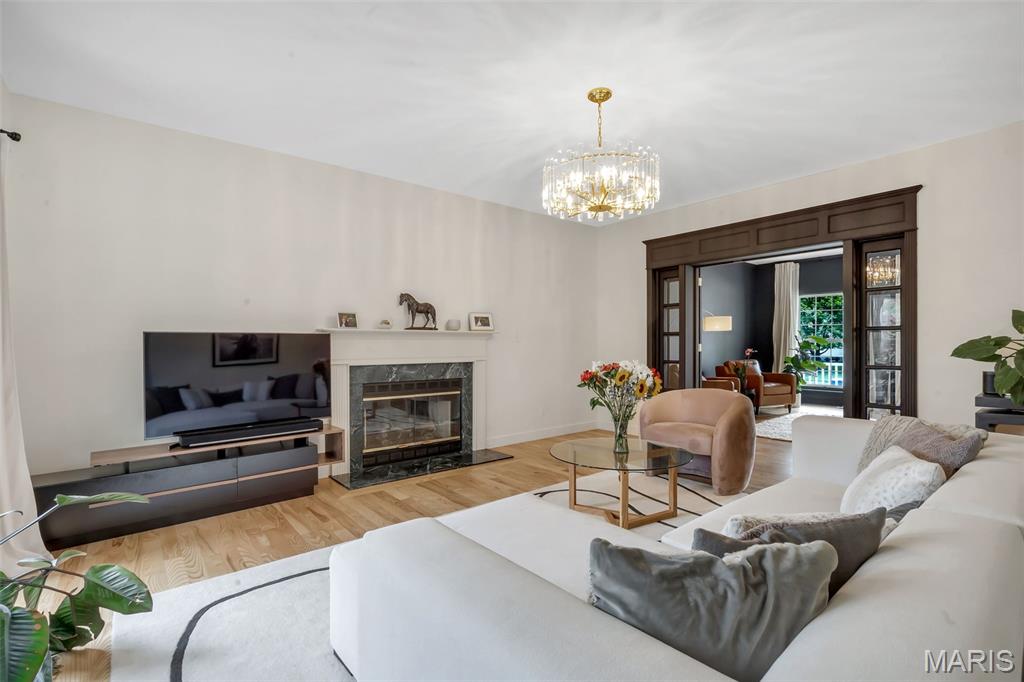 519 Castle Ridge Drive Ballwin, MO 63021 - Photo 11 of 46