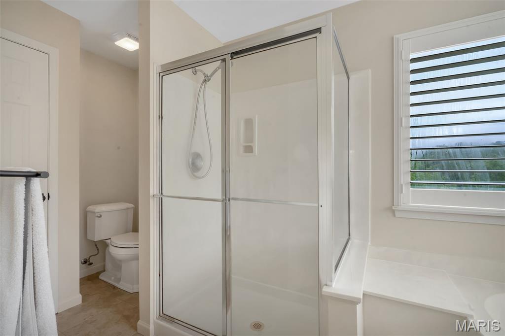 519 Castle Ridge Drive Ballwin, MO 63021 - Photo 25 of 46