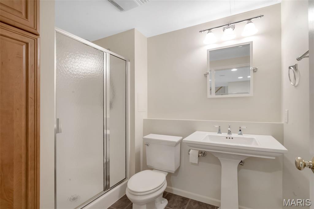 519 Castle Ridge Drive Ballwin, MO 63021 - Photo 35 of 46