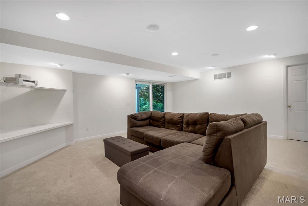 519 Castle Ridge Drive Ballwin, MO 63021 - Photo 37 of 46